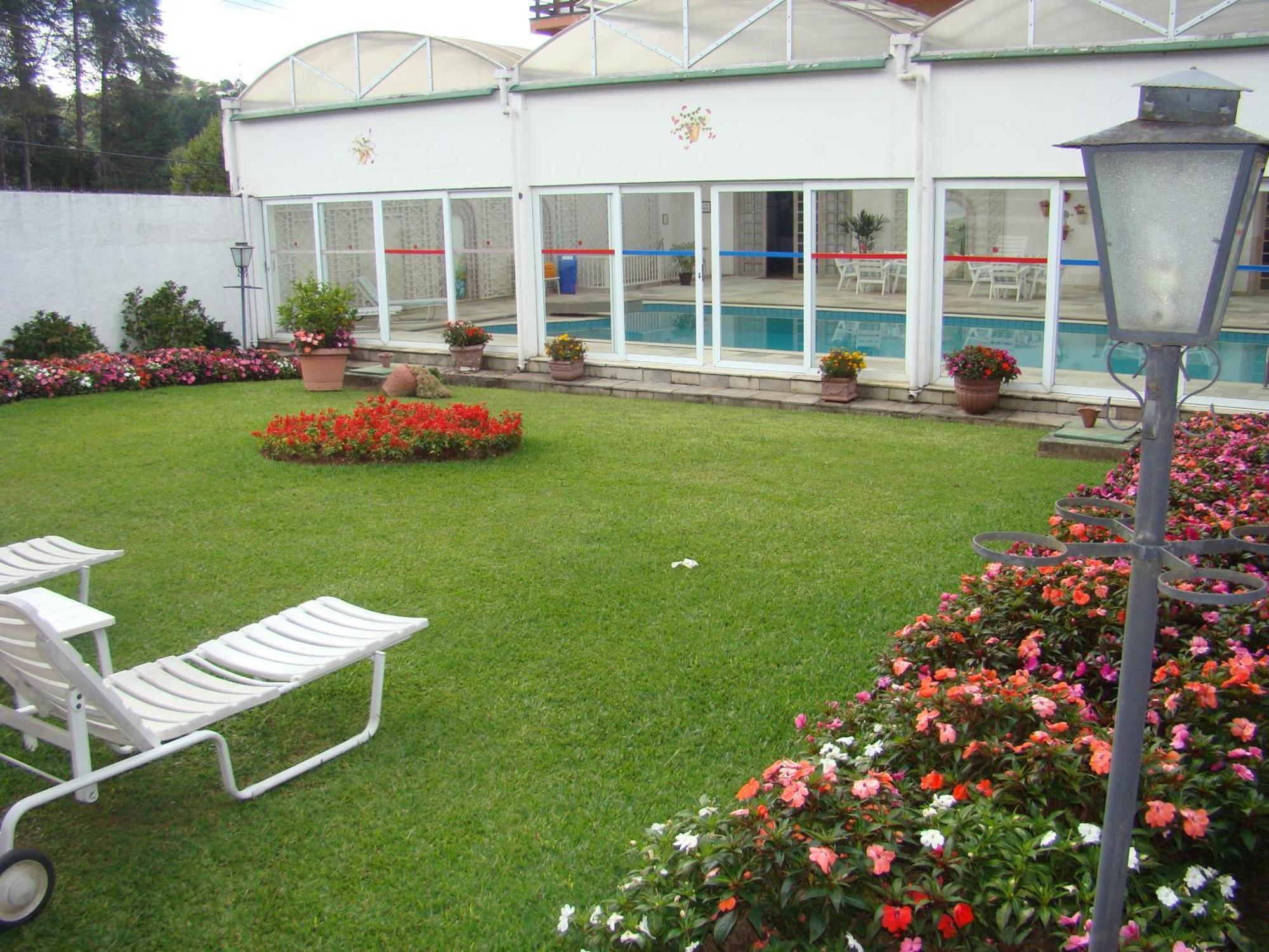 Hotel Chateau Campos do Jordão Exteriör bild